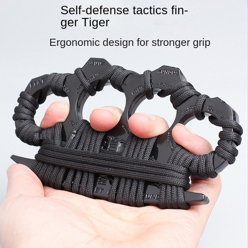 Finger Knuckle Four-Finger Self-Defense Tool Weapon Ring Hand Clip Fist Clip Anti-Wolf